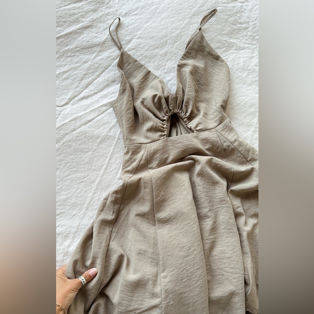 ASOS EDITION Full Cami Dress with Tiered Hem and Cut-out Detail in Sand US 2 - Picture 4 of 6